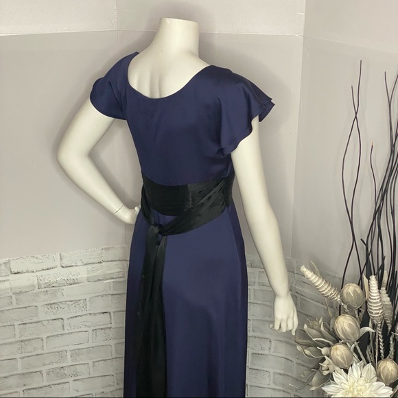 SOLD | BCBGMaxAzria Classic Evening Belted Dress - Picture 7 of 15